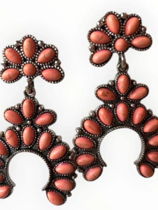 Dangle Earrings - Picture 5 of 7